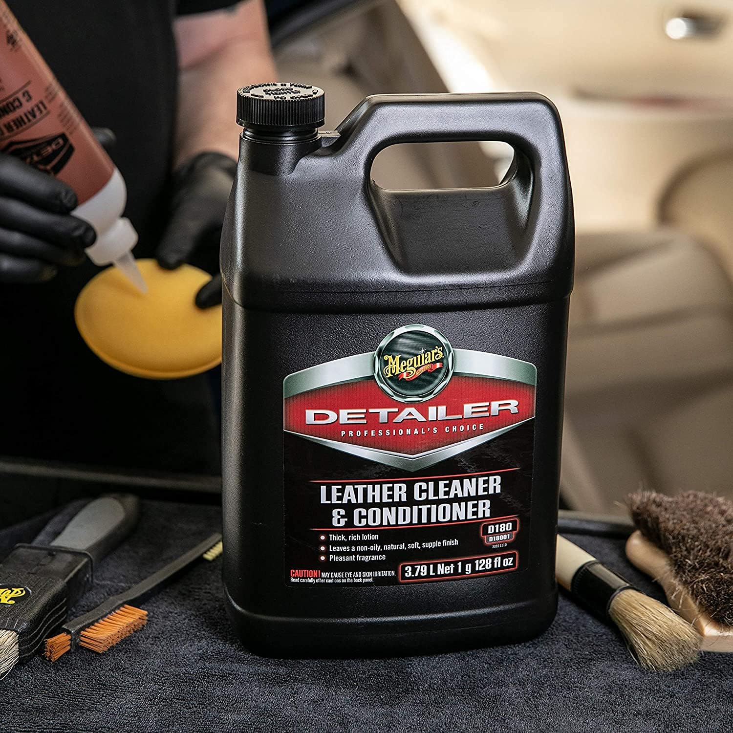 Meguiar’s Professional Leather Cleaner & Conditioner D18001 - 1 Gallon Leather Cleaner & Conditioner Specifically Formulated for Automotive Leather Care, Delivers Professional Results, 128 Oz - Image 4