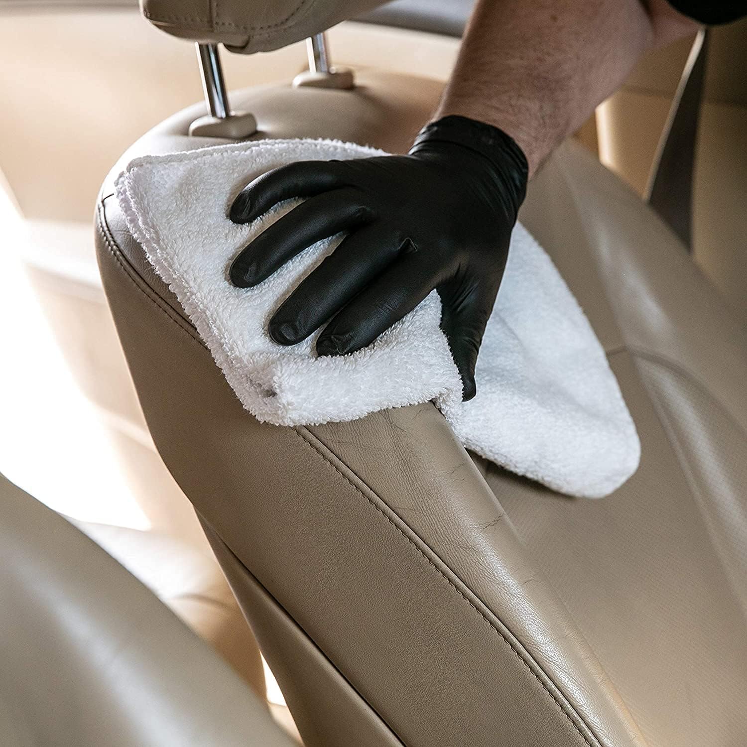 Meguiar’s Professional Leather Cleaner & Conditioner D18001 - 1 Gallon Leather Cleaner & Conditioner Specifically Formulated for Automotive Leather Care, Delivers Professional Results, 128 Oz - Image 5
